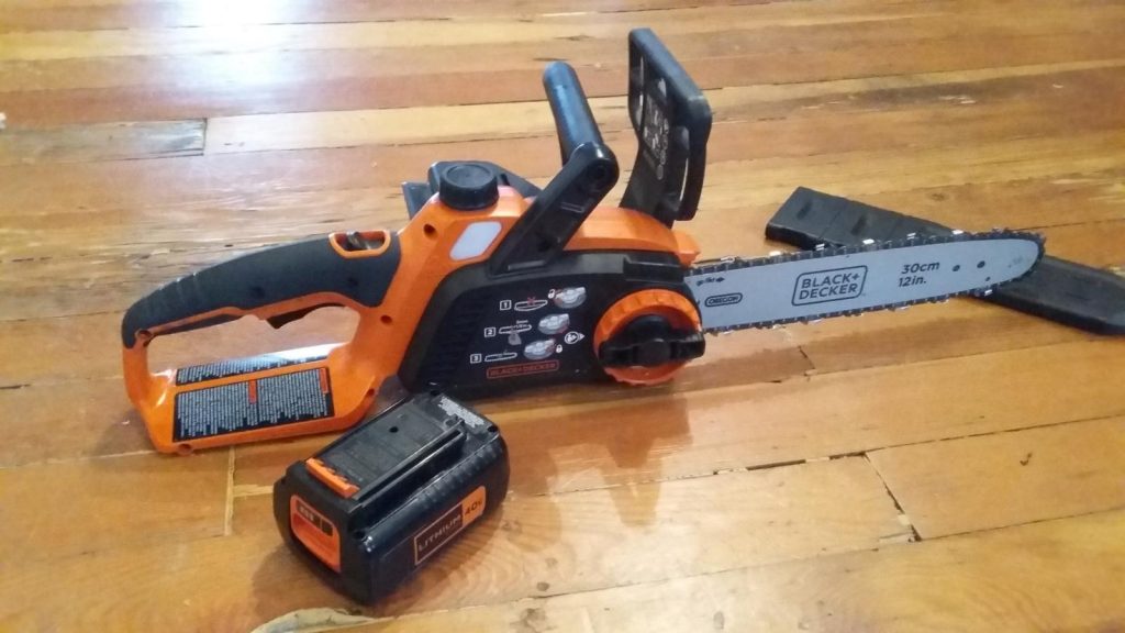 Chainsaw HeadtoHead How To Build A Love Nest